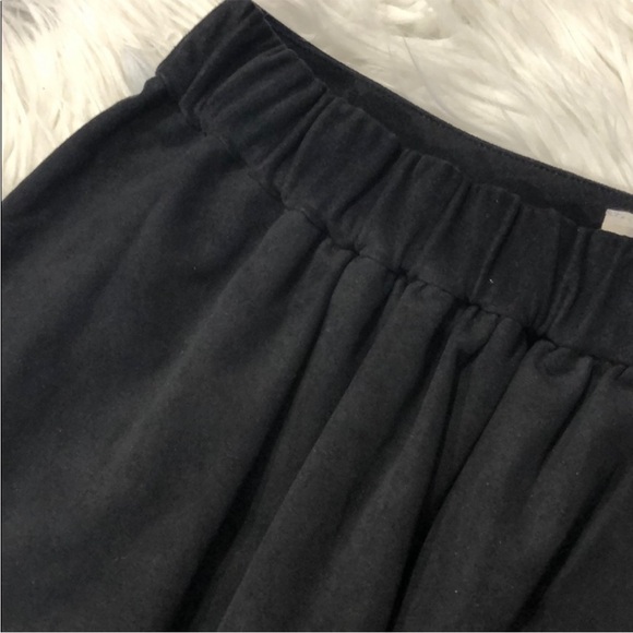 Wilfred Aritzia Suede Skirt - Picture 4 of 8